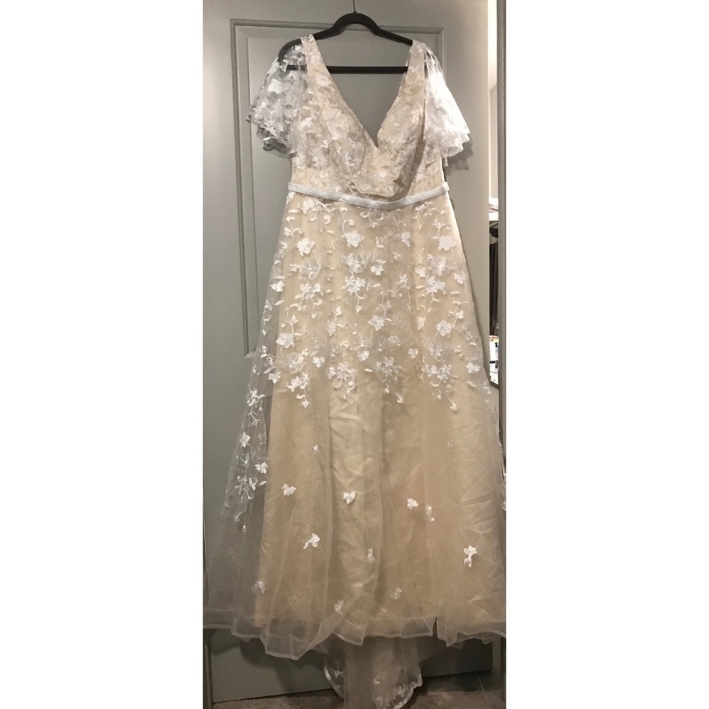 Lace Wedding Dress